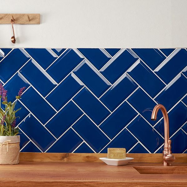 Boomin Dark Blue Gloss 10x20cm Ceramic Metro Tiles