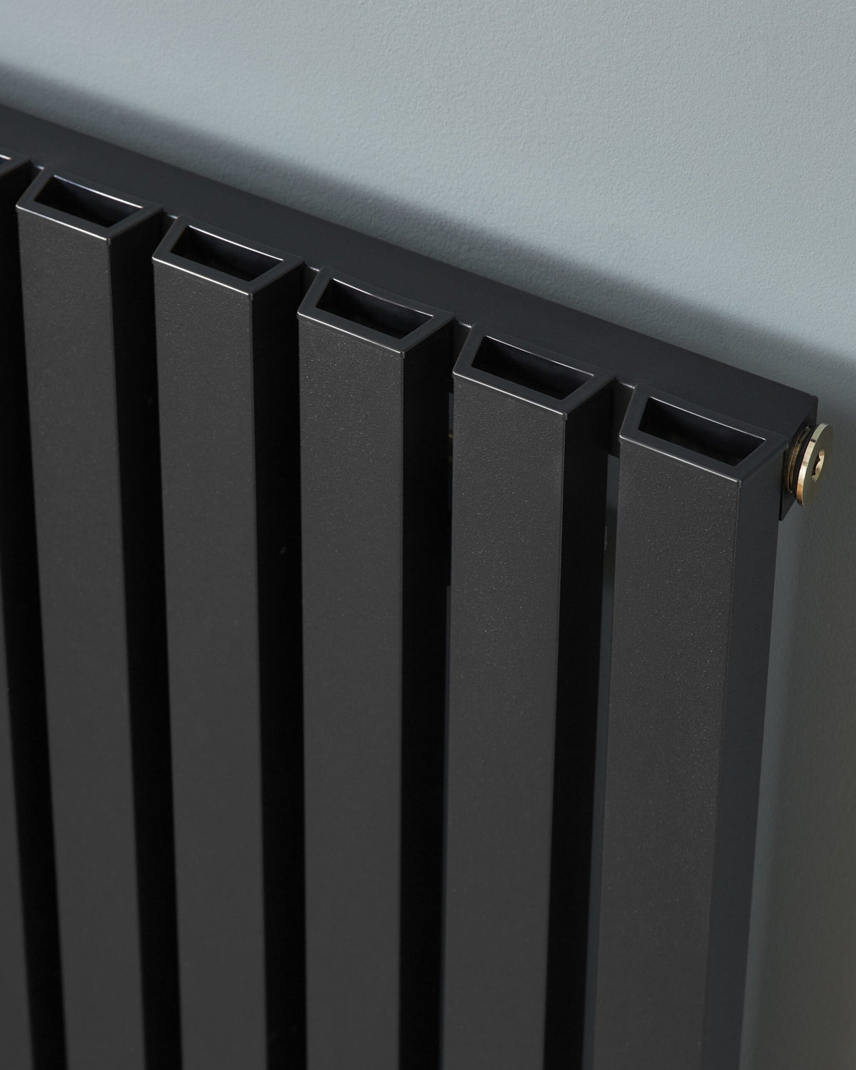 Ardea Black Horizontal Aluminium Radiator – Single Panel