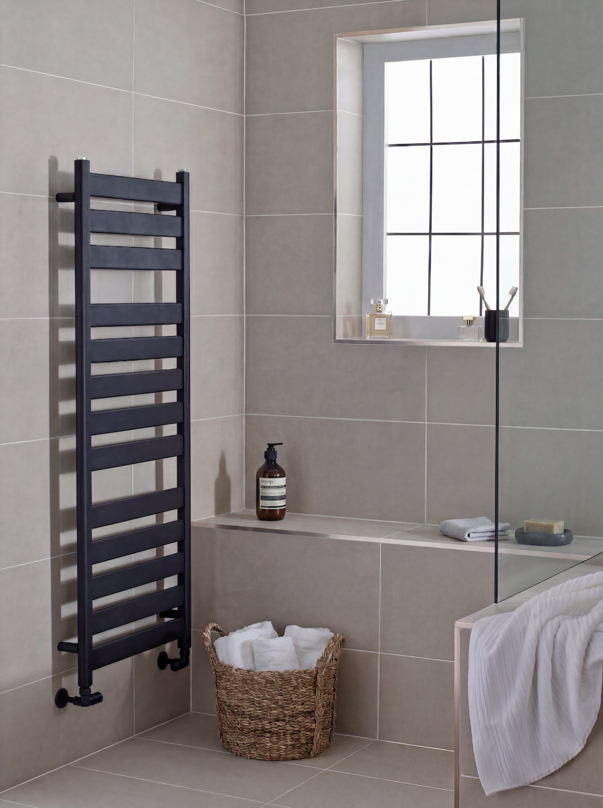 Nerva Matt Black Designer Heated Towel Rail – 1306x500mm