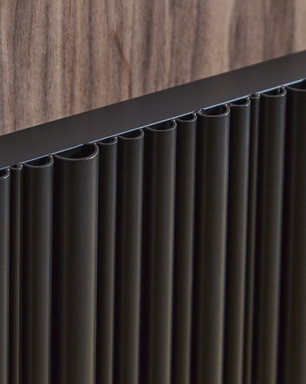 Quara Black Vertical Aluminium Radiator – Single Panel – 1775x359mm