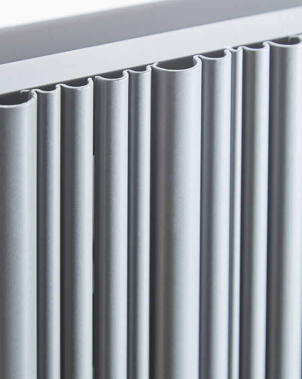 Quara Grey Horizontal Aluminium Radiator – Single Panel – 575x719mm