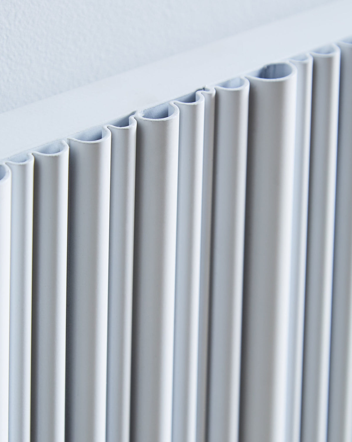 Quara White Horizontal Aluminium Radiator – Single Panel – 575x719mm