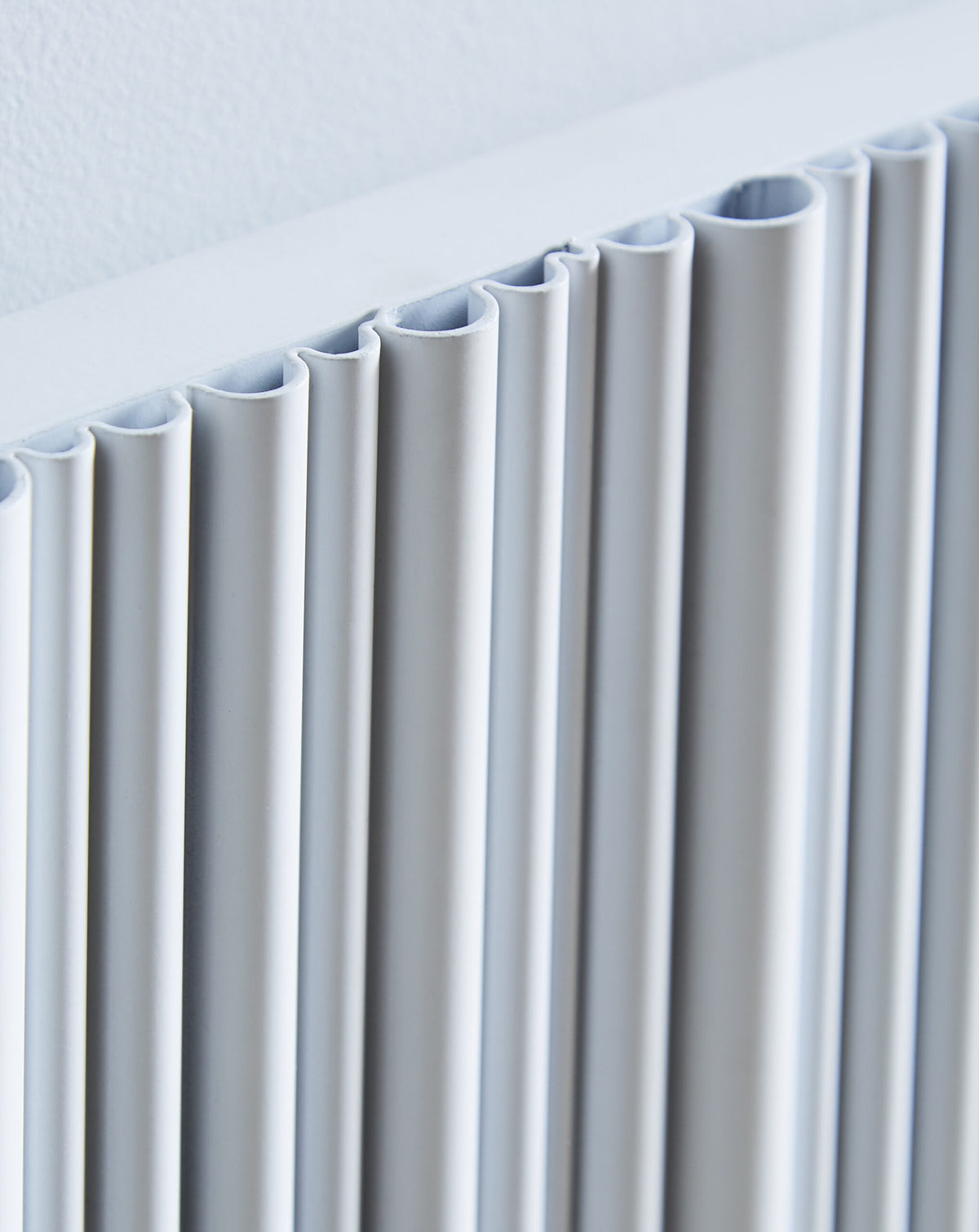 Quara White Horizontal Aluminium Radiator – Single Panel