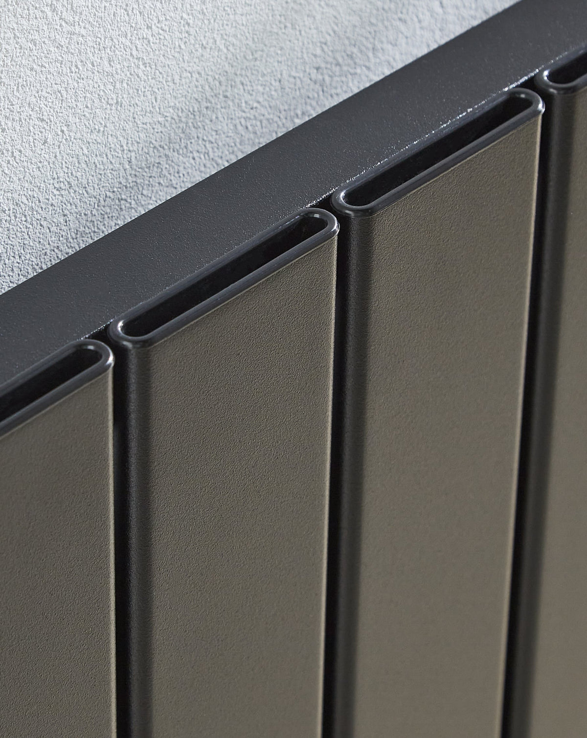 Valtora Black Horizontal Aluminium Radiator – Double Panel