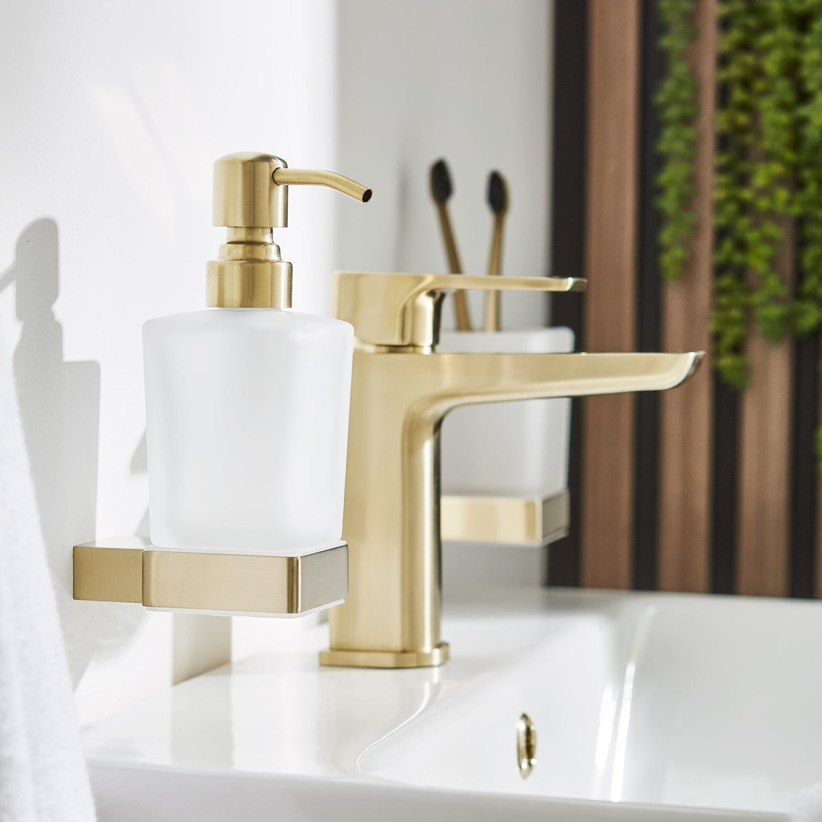 Velluto Brushed Brass Soap Dispenser